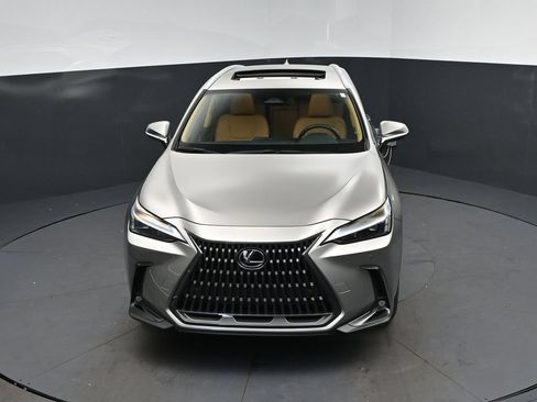 Used 2025 Lexus NX 250 FWD w/ Towing Package (2000 Lbs) image 37