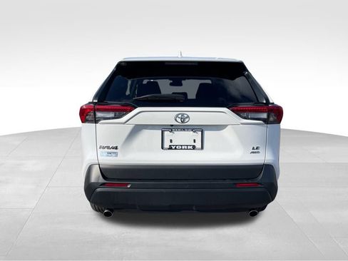 Used 2024 Toyota RAV4 LE image 4