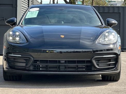 Certified 2021 Porsche Panamera image 11