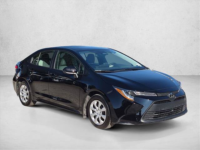 Used 2026 Toyota Corolla LE FWD image 3