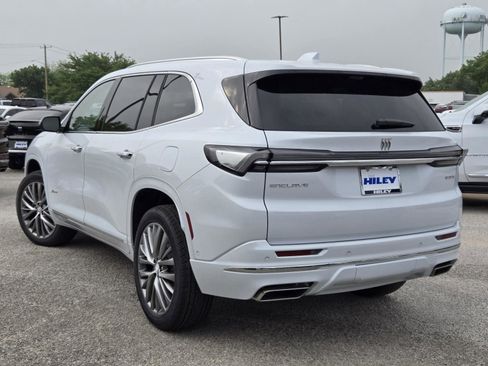 New 2026 Buick Enclave Avenir w/ Super Cruise Package FWD image 3