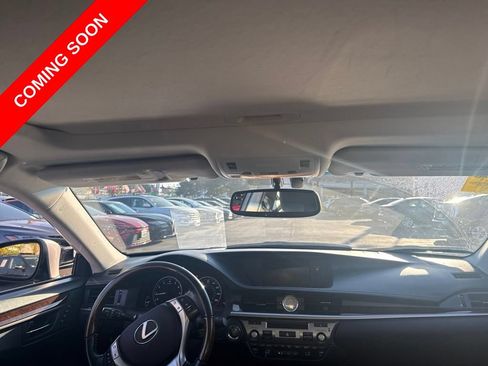 Used 2015 Lexus ES 350 w/ Luxury Package FWD image 18