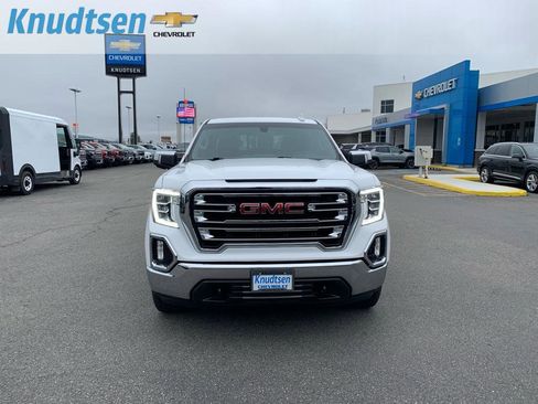 Used 2021 GMC Sierra 1500 SLT w/ SLT Convenience Package image 2