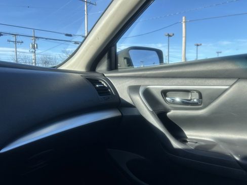 Used 2016 Nissan Altima 2.5 S w/ Power Driver Seat Package image 22