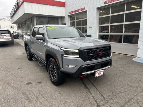 Used 2023 Nissan Frontier PRO-4X w/ Pro Convenience Package image 2