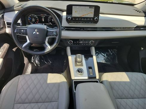 Used 2024 Mitsubishi Outlander SEL AWD/4WD image 28