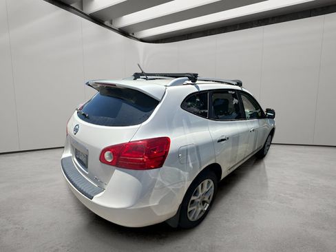 Used 2013 Nissan Rogue SL AWD/4WD image 4