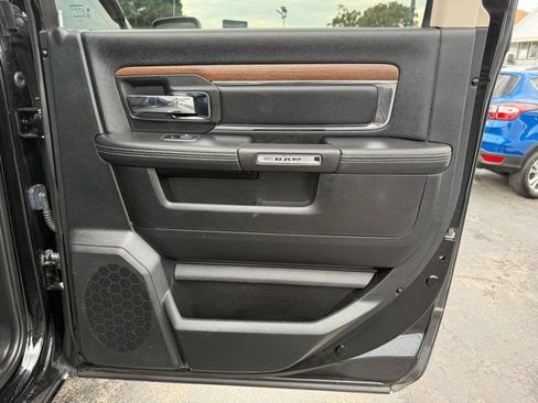Used 2015 RAM 1500 Laramie w/ Convenience Group AWD/4WD image 22