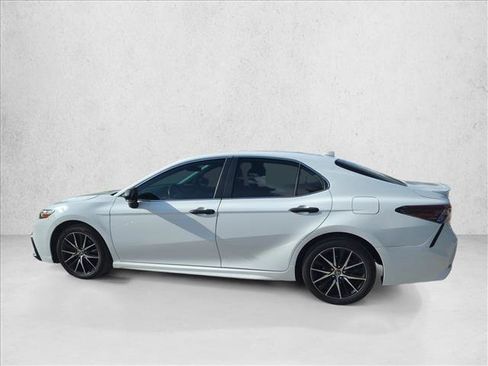Certified 2024 Toyota Camry SE FWD image 5