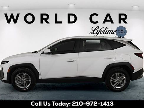 New 2026 Hyundai Tucson SE image 4