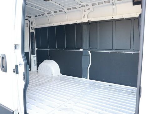 Used 2026 RAM ProMaster 2500 w/ Convenience Group FWD image 31