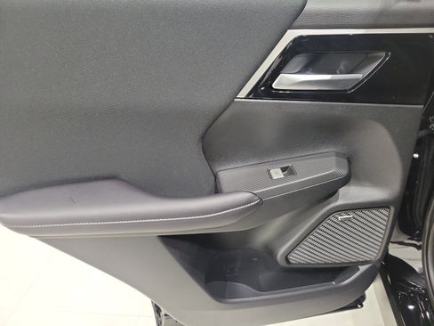 New 2026 Mitsubishi Outlander ES FWD image 15