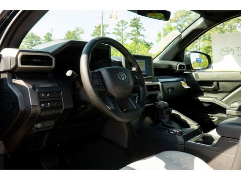 New 2026 Toyota Tacoma SR5 AWD/4WD image 11