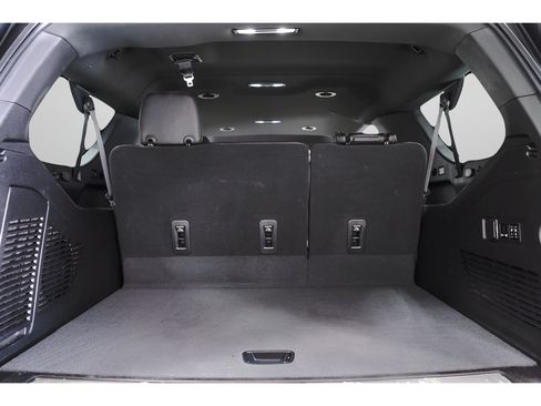 Used 2023 GMC Yukon XL Denali AWD/4WD image 37