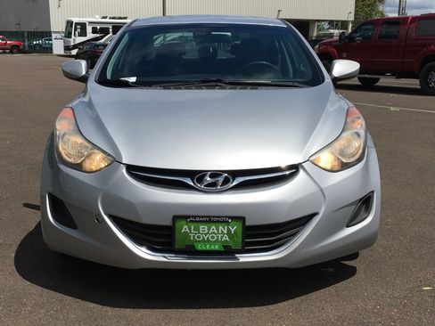 Used 2013 Hyundai Elantra GLS FWD image 9