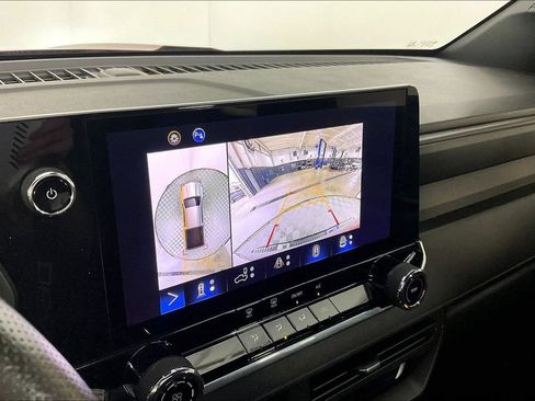 Used 2023 Chevrolet Colorado Trail Boss w/ Technology Package AWD/4WD image 27
