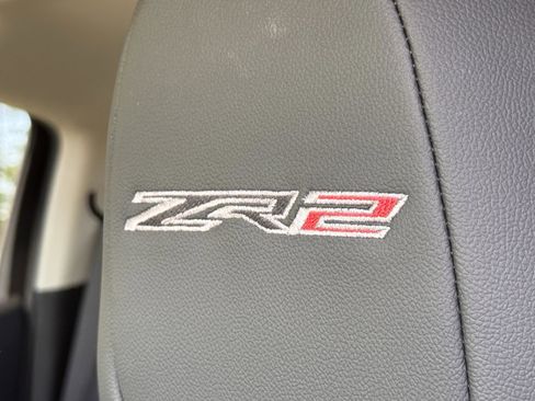 Used 2022 Chevrolet Colorado ZR2 AWD/4WD image 11