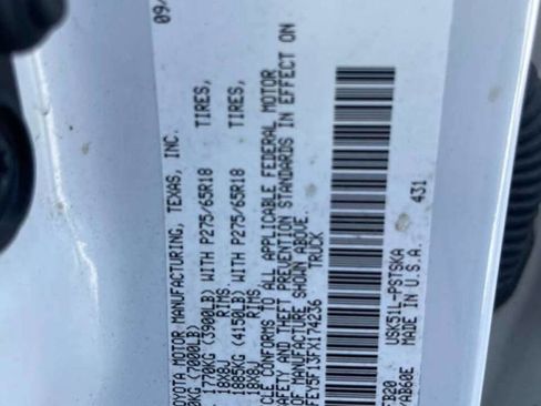 Used 2015 Toyota Tundra SR5 image 11