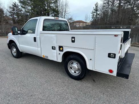 Used 2016 Ford F250 XL w/ Power Equipment Group image 6