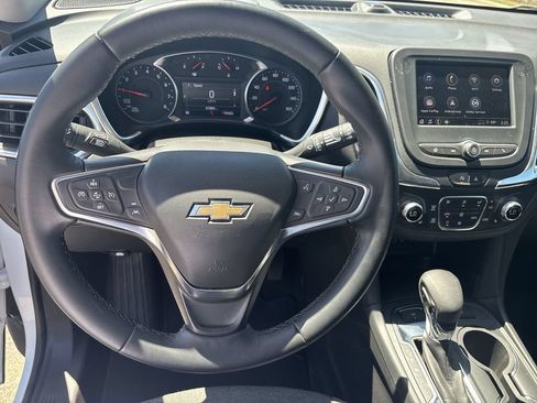 Used 2024 Chevrolet Equinox LT AWD/4WD image 15