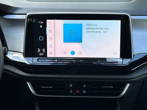 New 2026 Volkswagen Atlas Cross Sport SE image 24