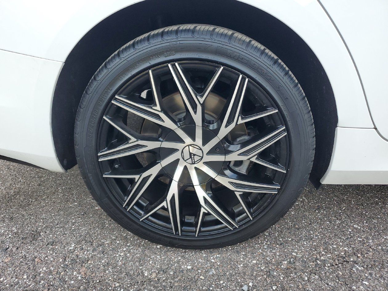 Used 2021 Cadillac CT4 Premium Luxury AWD/4WD image 5