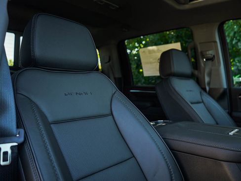 New 2026 GMC Sierra 3500 Denali w/ Denali Reserve Package image 10