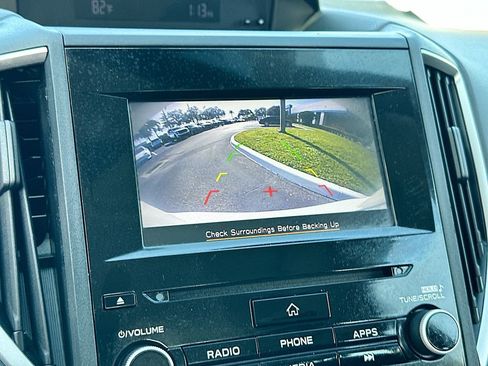 Used 2020 Subaru Impreza 2.0i Premium image 14