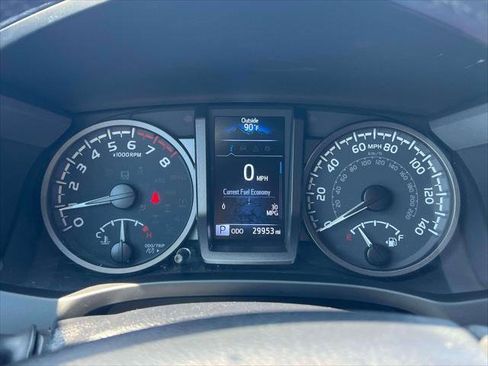Certified 2023 Toyota Tacoma TRD Off-Road AWD/4WD image 28