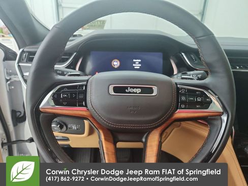 Used 2023 Jeep Grand Cherokee Summit image 21