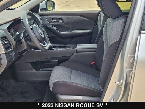 Used 2023 Nissan Rogue SV FWD image 11