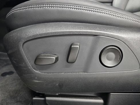 Used 2024 Chevrolet Blazer EV LT AWD/4WD image 16