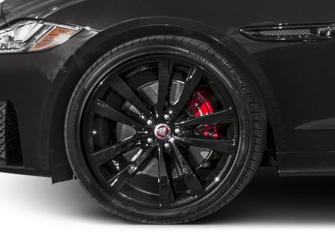 Used 2017 Jaguar XF S AWD/4WD image 11