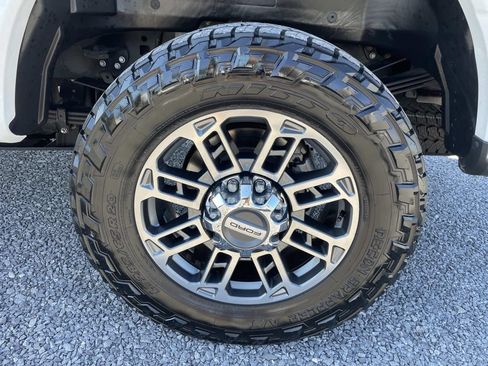 Used 2024 Ford F250 Platinum AWD/4WD image 18
