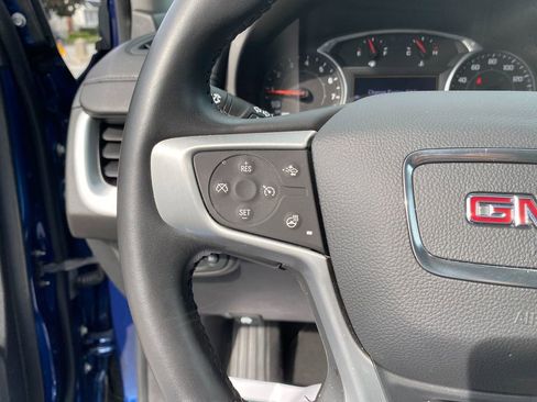 Used 2022 GMC Terrain SLT image 14