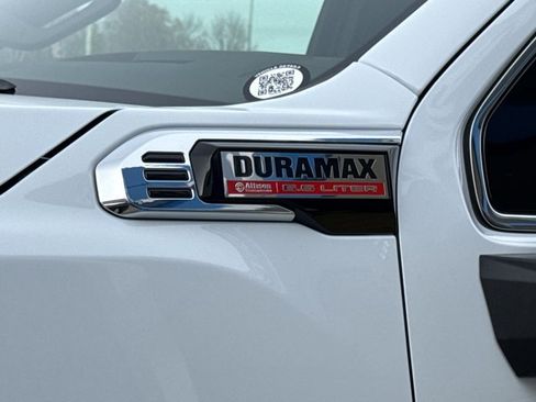 New 2026 GMC Sierra 2500 Denali w/ Denali Reserve Package image 15