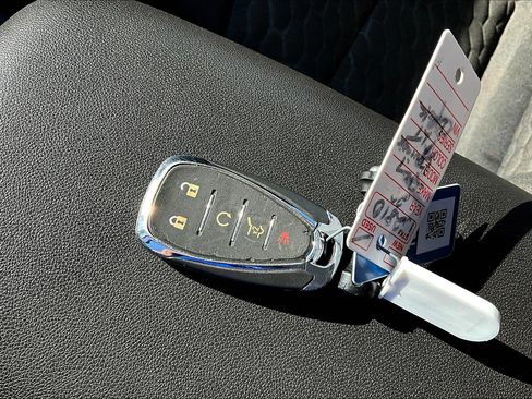 Used 2020 Chevrolet Equinox LT image 12