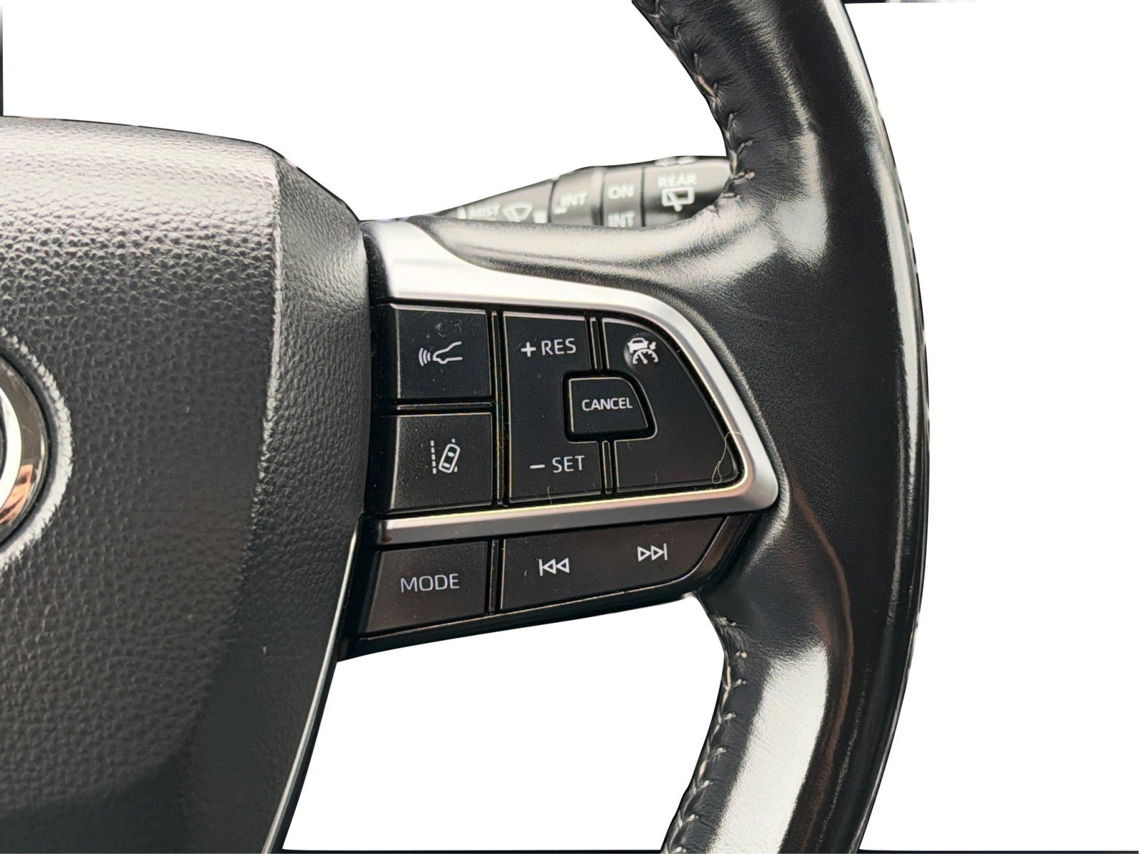 Used 2021 Toyota Highlander XLE AWD/4WD image 44