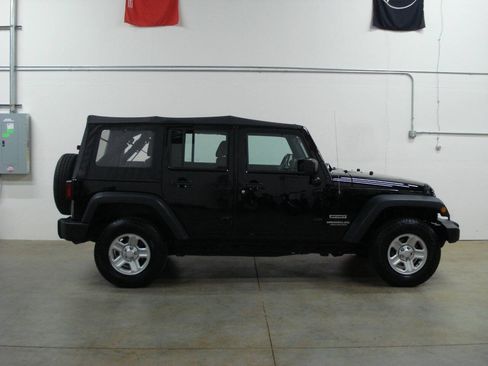 Used 2016 Jeep Wrangler Unlimited Sport w/ Connectivity Group image 3