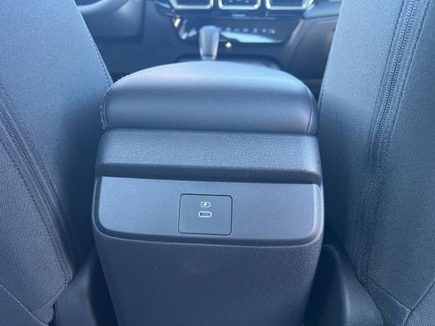 New 2026 Nissan Sentra SV w/ SV Convenience Package FWD image 39