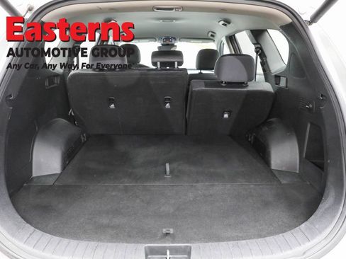 Used 2023 Hyundai Santa Fe SEL image 9