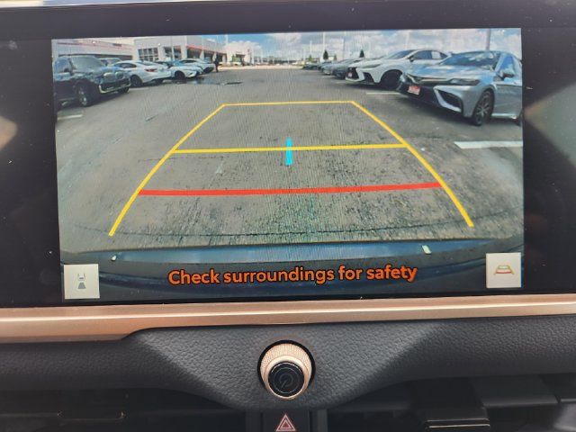 Certified 2024 Toyota Crown AWD/4WD image 17