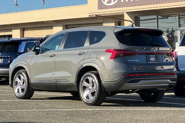 Used 2023 Hyundai Santa Fe SE FWD image 8