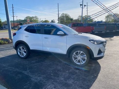 Used 2022 Buick Encore GX Preferred w/ Cold Weather Comfort Package AWD/4WD image 6