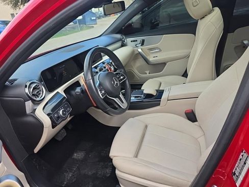 Used 2019 Mercedes-Benz A 220 image 4