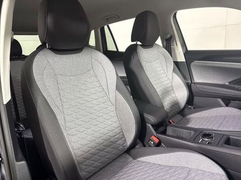 New 2025 Volkswagen Tiguan S image 14