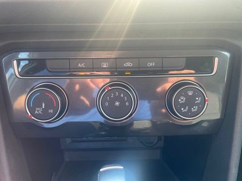 Used 2020 Volkswagen Tiguan S AWD/4WD image 18
