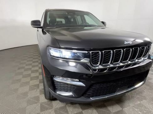 Used 2023 Jeep Grand Cherokee 4WD 4xe image 12