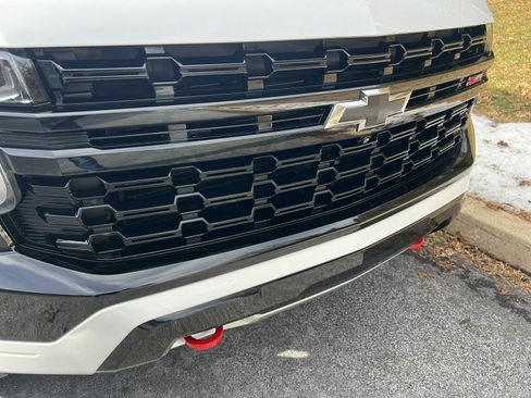 Used 2023 Chevrolet Suburban Z71 w/ Luxury Package image 73