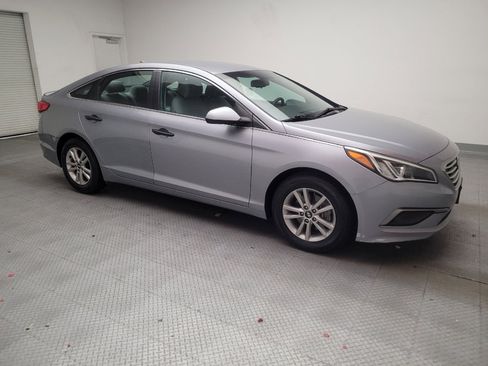 Used 2016 Hyundai Sonata SE FWD image 11